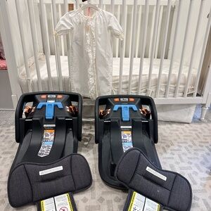 UPPAbaby MESA Infant Car Seat BASE Quantity 2 NWT